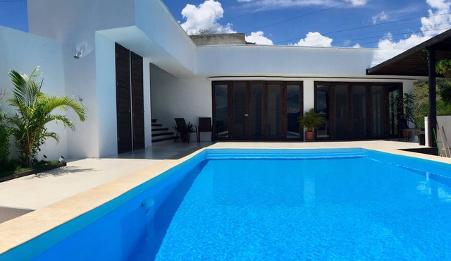 B&B Villa Miravalle, Private room in Villa with terrace and swimming pool