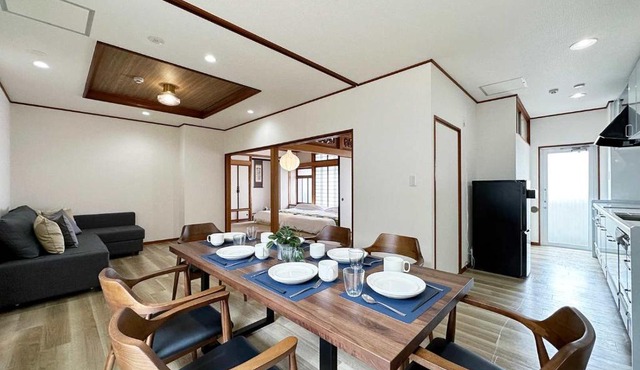 b hotel Eight Valley Nakamachi - Expansive 4BR Apartment in Vibrant Nakamachi