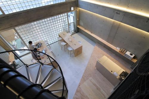b hotel Small Hotel - Hondori shopping arcade