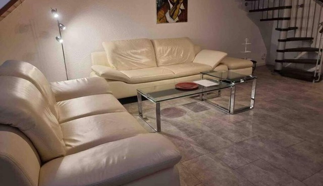 B01 Apartment between Cologne & Bonn with nature access