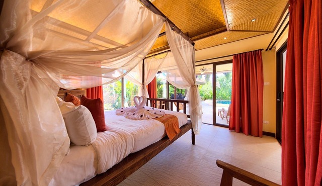 Baan Buaa 3-bed Beachside Villa