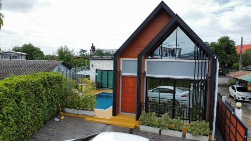 Baan Salmon Pool Villa Chiang Mai