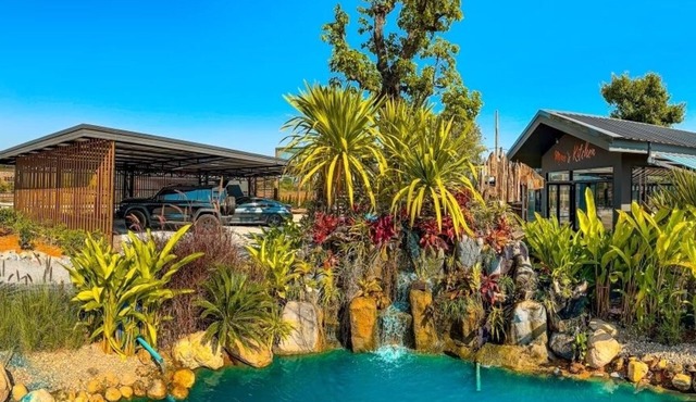Baanmax Boutique Pet Resort & Lodge