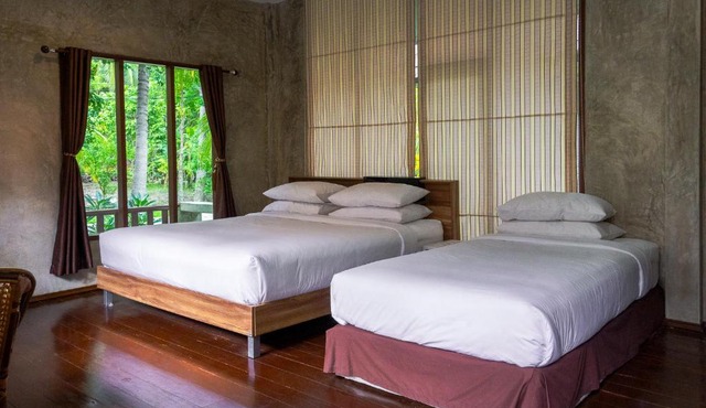 Baansuansabai Phloenpanmai Resort บ้านสวยสบาย เพลินพรรณไม้ รีสอร์ท อัมพวา