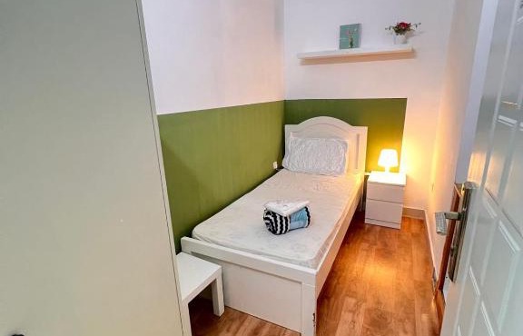 Bachelor Partition Room in Tecom Near Internet City Metro