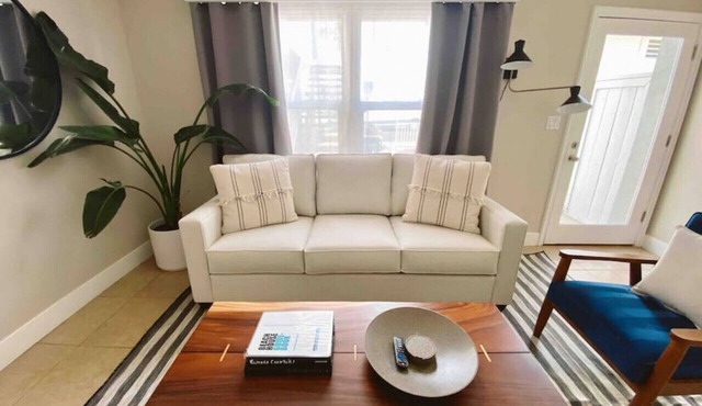 Back Unit · Beach House in the <3 of Balboa Peninsula
