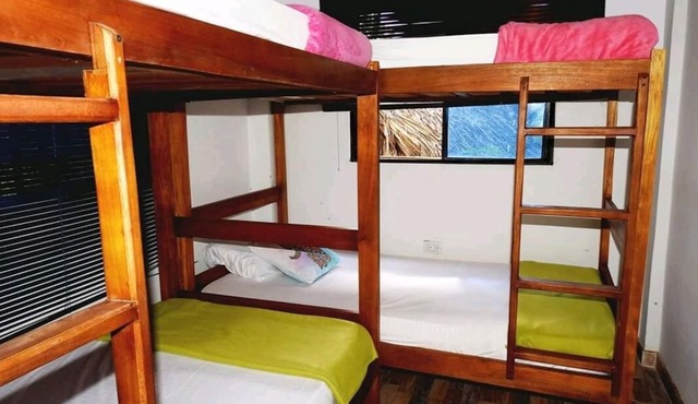 Backpackers accommodation with full kitchen service.Offer free transfer to town