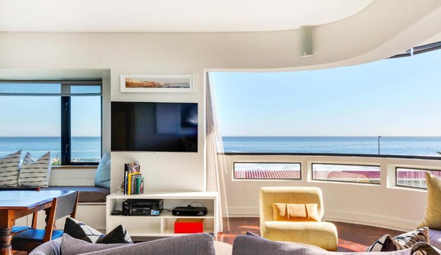 Backup Powered Sea View Apartment on the Promenade