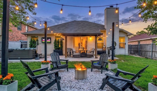 Backyard Paradise Hot Tub Fire Pit 13 guests