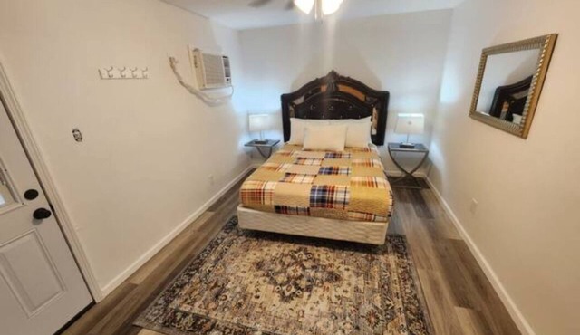 Backyard Spacious Guest house perfect for relaxing