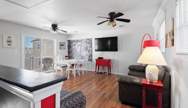 Bada Boom Shore House -LUX 3 BR 2 BR Family Rental - Stainless and Granite