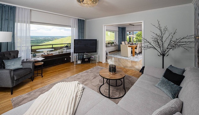Baden Chalet – Black Forest Apartment with Panoramic Views in Bühl