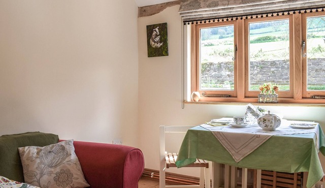 Badgers Den - UK32084