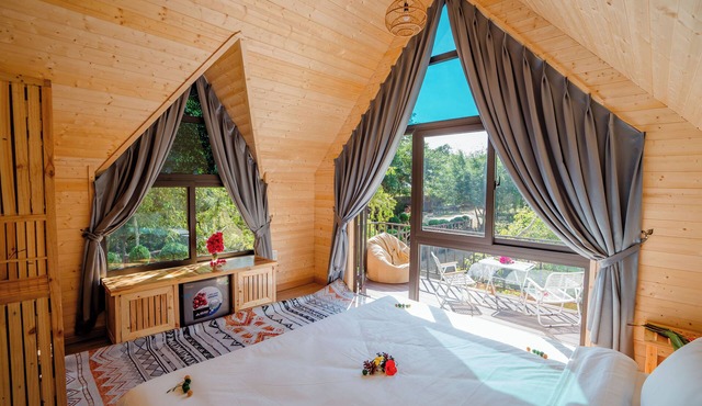 Bai Tu Long Mountain Resort
