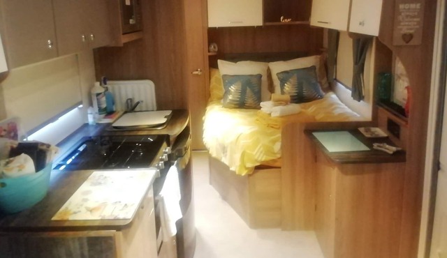 Bailey The 4 Berth Caravan @ Broadstone Park