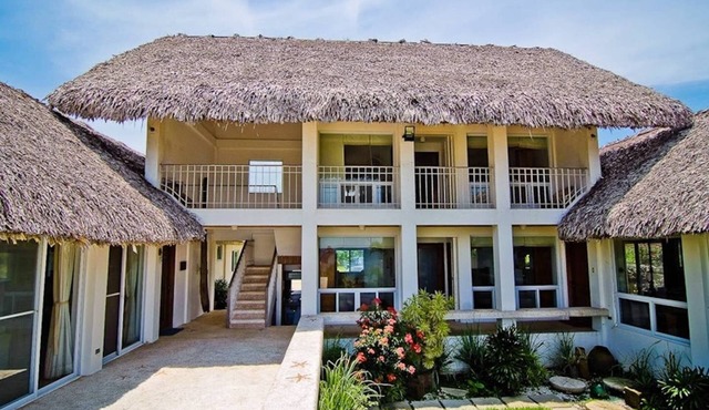 "Balay Baroro" Beach Villa