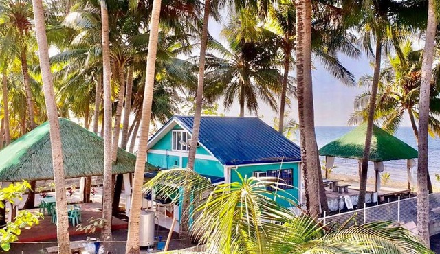 BALAYAN Beach House w/ Dipping Pool & Jacuzzi