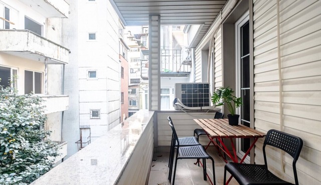 Balcony Flat Designed Ottoman Style in Nisantasi