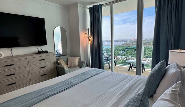 Balcony Ocean View ! Pool - WiFi - Gym - Parking