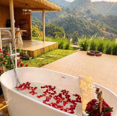 Bali Style Pool Villa in PhuSaimorkVilla