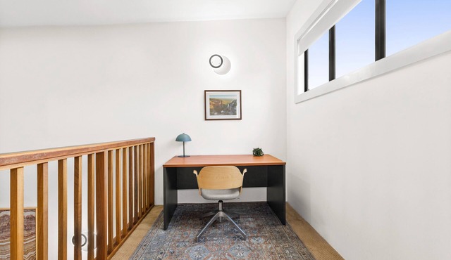 Balmain Retreat - 2BR + Study