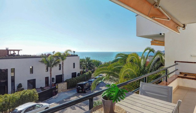 Balmins White by Hello Homes Sitges