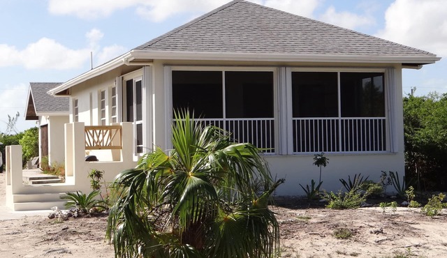 Bambarra Sands Cottage: Private beach house on Bambarra Beach, Middle Caicos