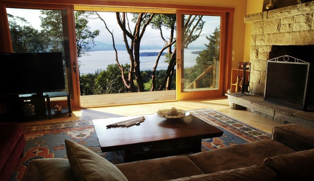 Bamboo Grove: Spectacular Ocean View Custom West Coast Timberframe Home.