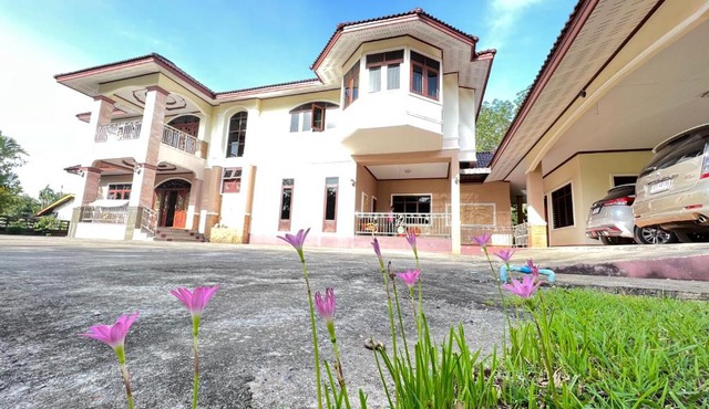 Ban Ploy Home Stay