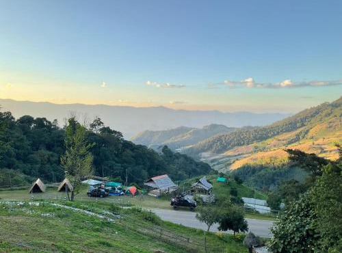 Banchomdoi Resort PhaTang บ้านชมดอยรีสอร์ทผาตั้ง