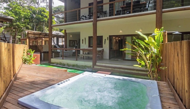 Bangalô com Jacuzzi e Churrasqueira Privativa