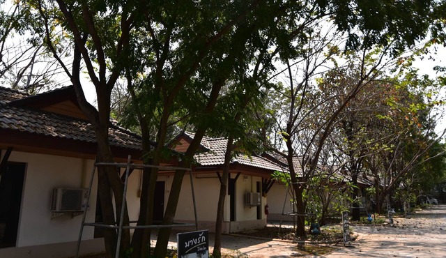 Bangrak Resort