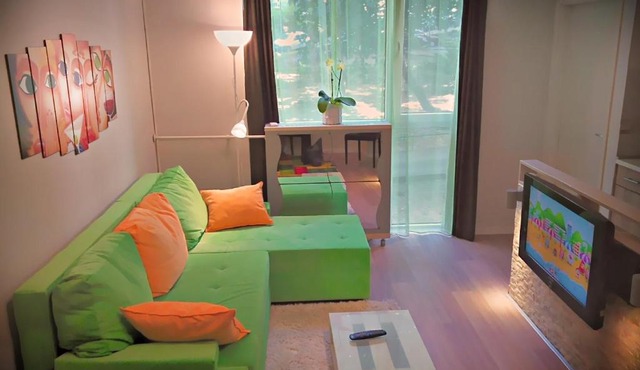Banshill Apartment