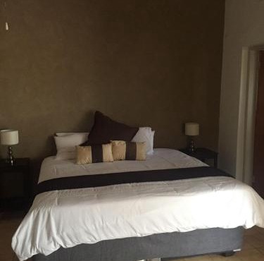 Baobab Lane Lodge