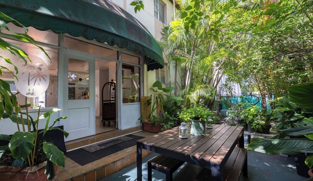 Barcelona Studios Guesthouse