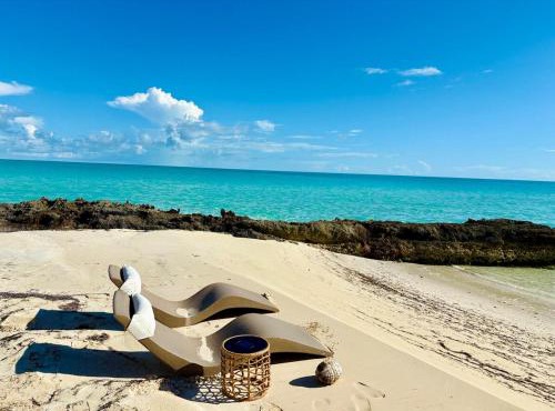 Barefoot Luxury & Private Beach Triton Beach House