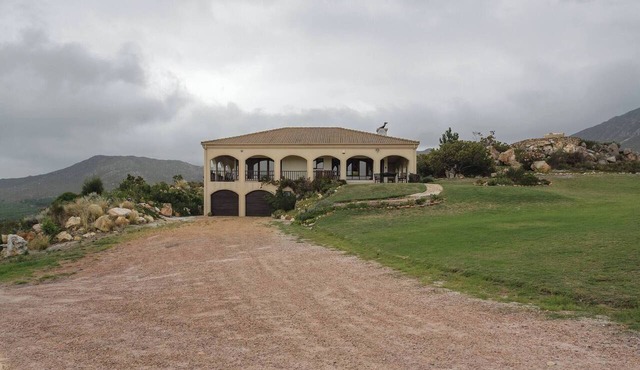 Barton Hammerkop Villa nr Hermanus - HotTub & Pool