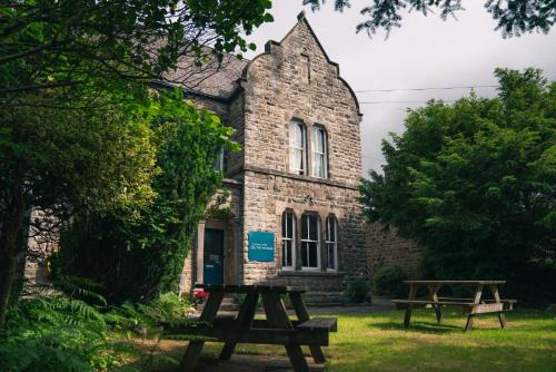 Base Camp Hathersage, YHA Partner