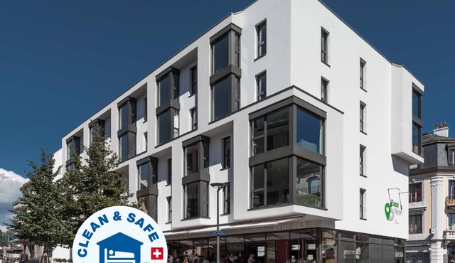 Base Nyon
