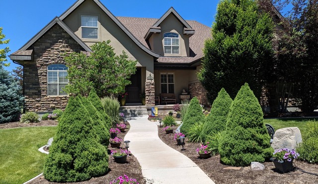 Basement Apartment near Provo in Quiet Neighborhood with Beautiful Mountain View