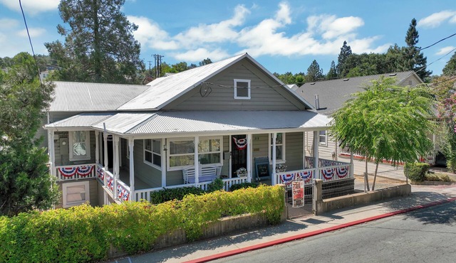 Basement Apartment on Historic Main Street Jackson AMAZING PATIO!