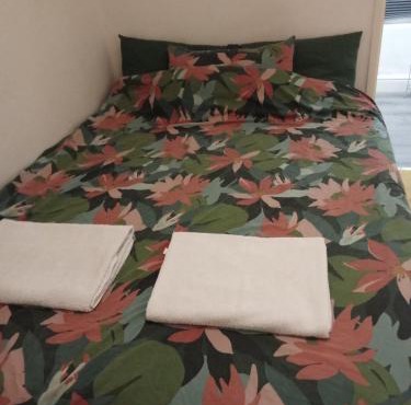 Basic 1 Bedroom 1st Floor Flat Apartment near Bishop Auckland Hospital