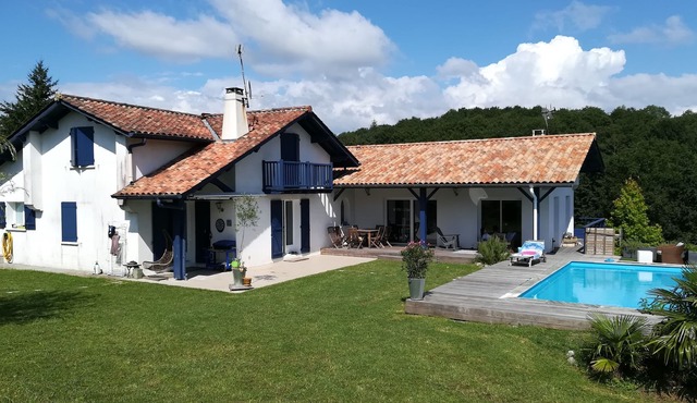 Basque style house and individual sauna