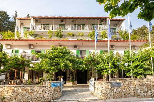 Bastas Hotel