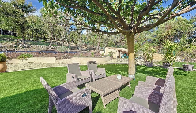 Bastide 9 pers near Aix en Provence