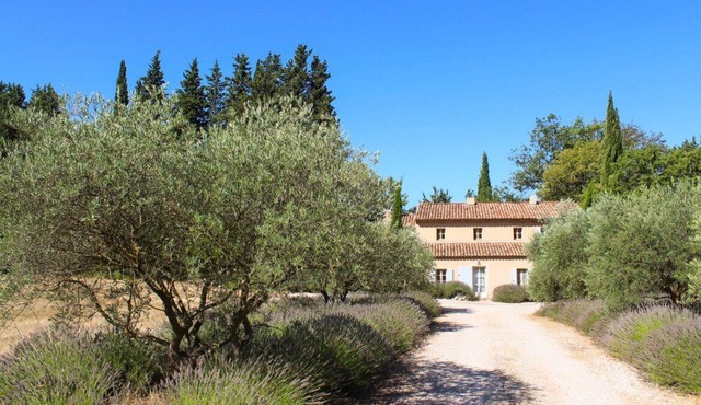 Bastide Cezanne - Six Bedroom Villa, Sleeps 11