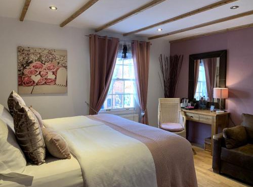 Bath House Hotel & Restaurant