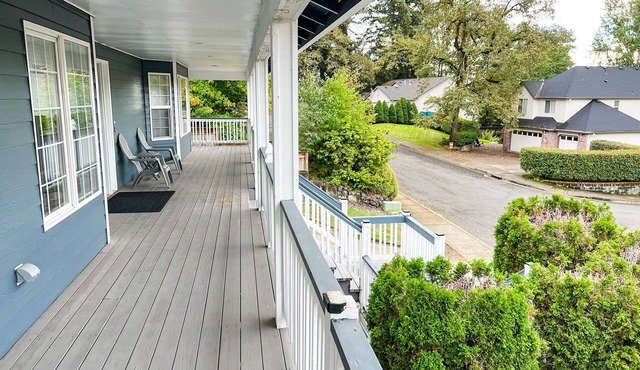 Battle Ground Vacation Home near Battle Ground Village