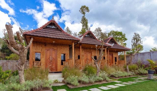 Batur Bamboo Cabin