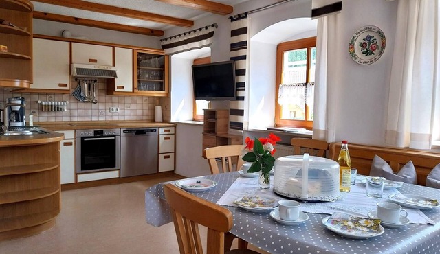 Bauernhof fernab vom Straßenlärm - eine Oase für Ihren Familienurlaub - 115 qm großes geräumiges Bauernhaus mit 3 Schlafzimmern und Sonnenterrasse